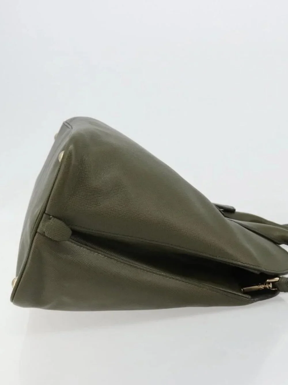 Prada brand	prada color	khaki