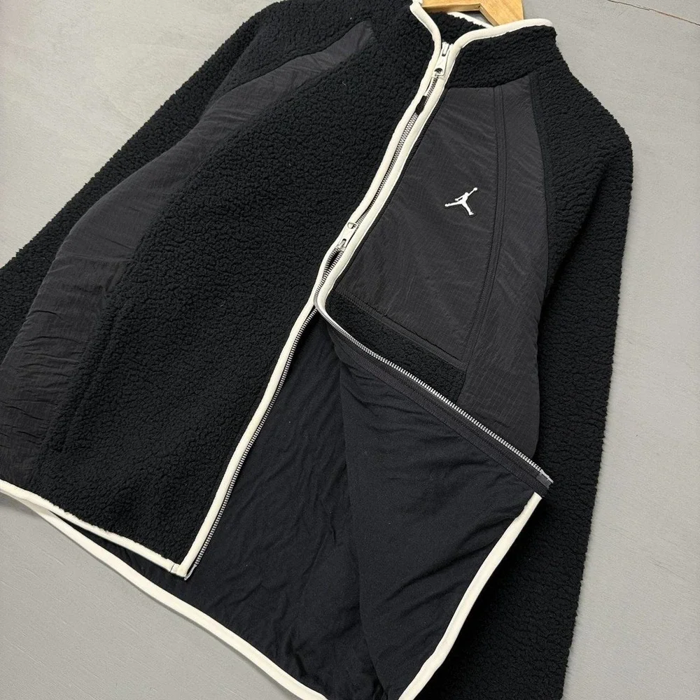 Jordan air essentials