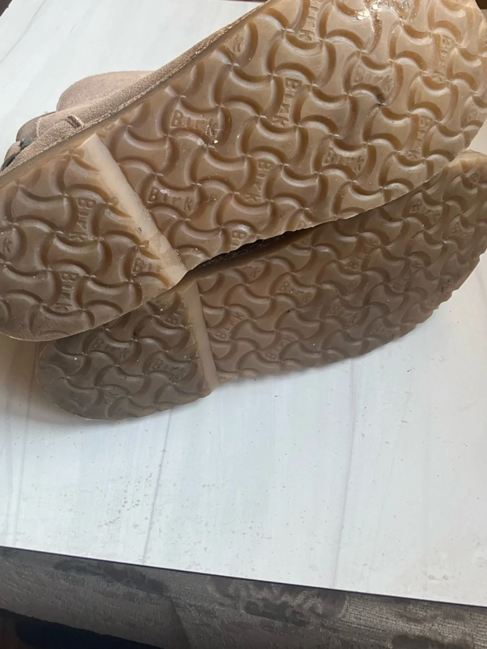 Birkenstock suede upper