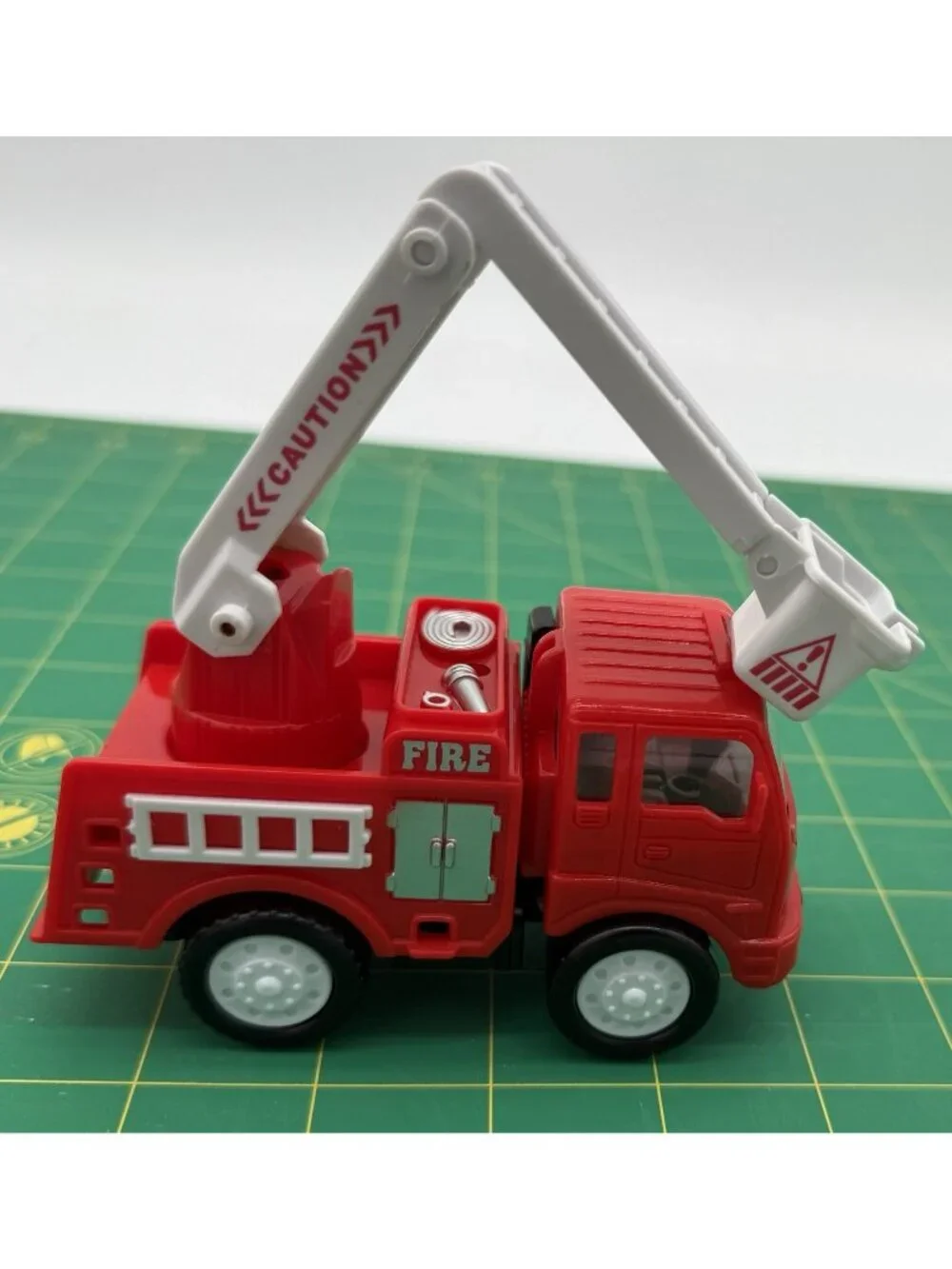 2019 Nkok Plastic Firetruck With Lift Ladder