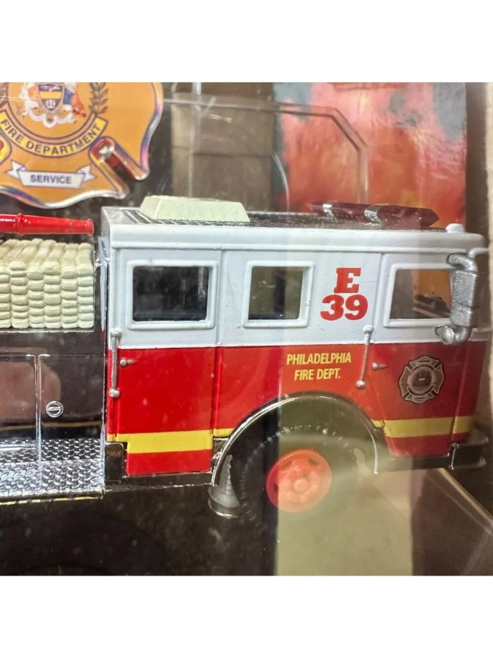 Code 3 Fire Engine Die Cast Model Philadelphia Fire Dept 1:64
