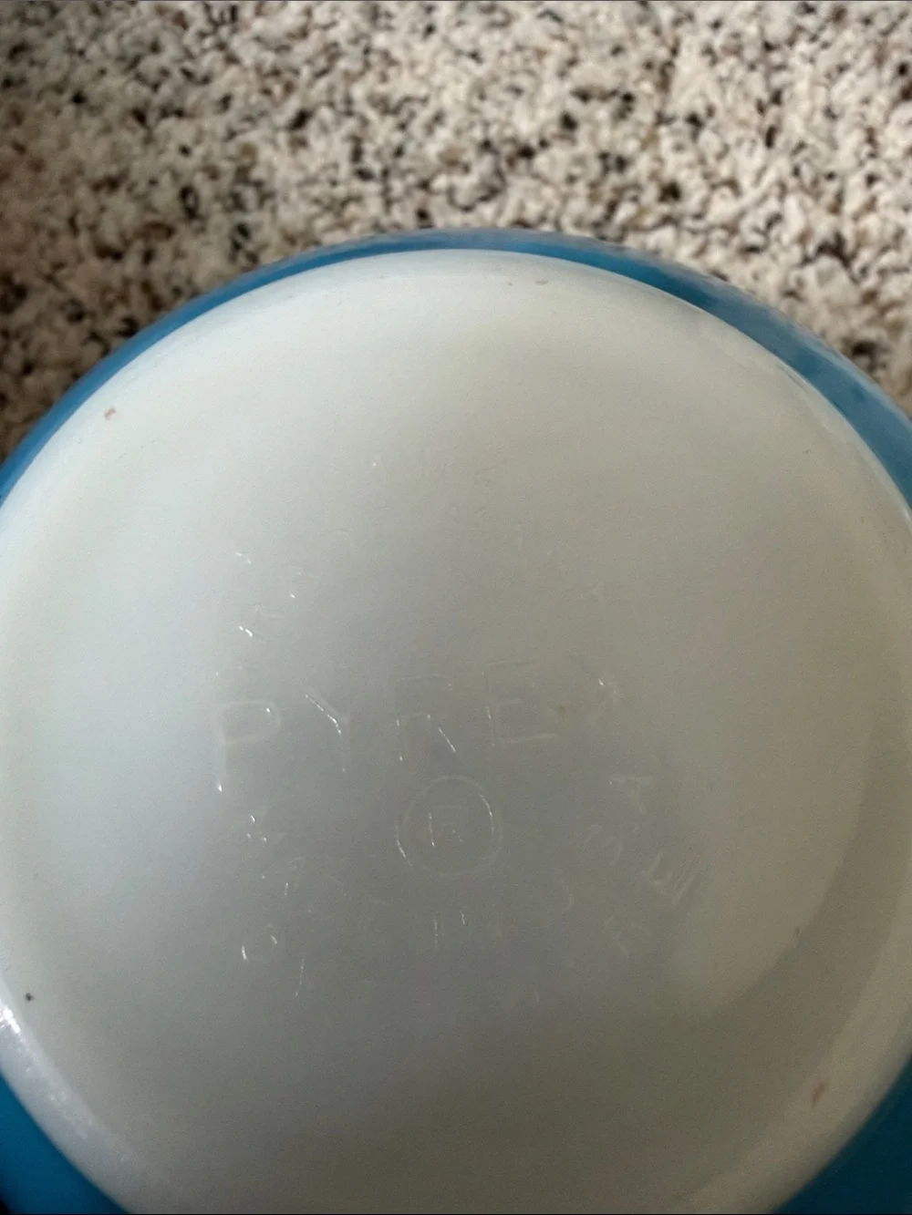 Pyrex snowflake cracks