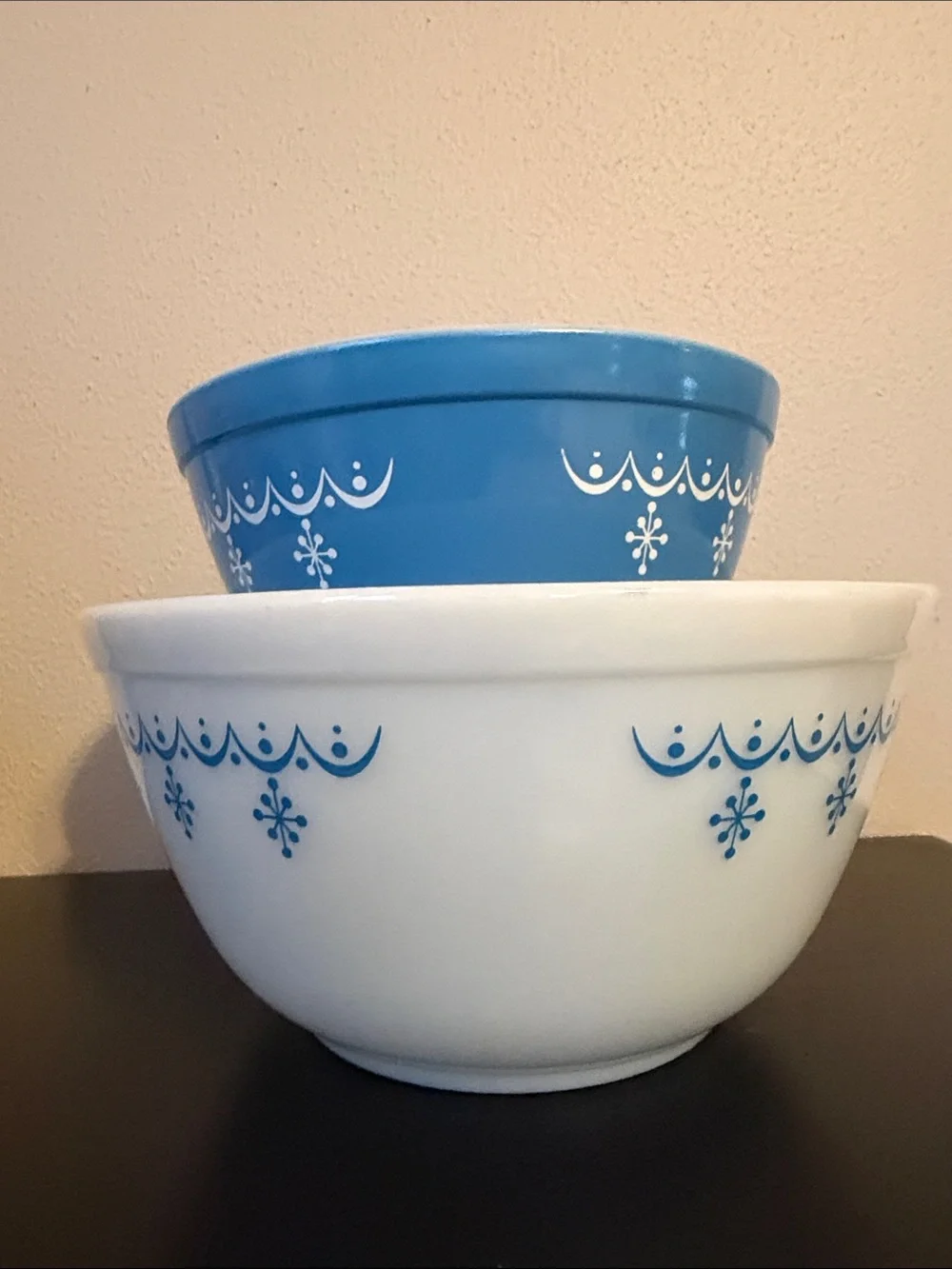 Pyrex milk 1970s no