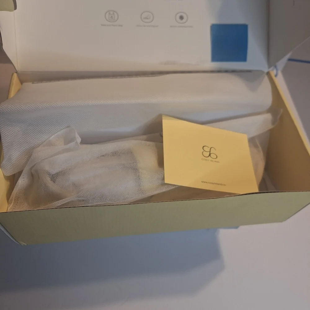 cozy island new box
