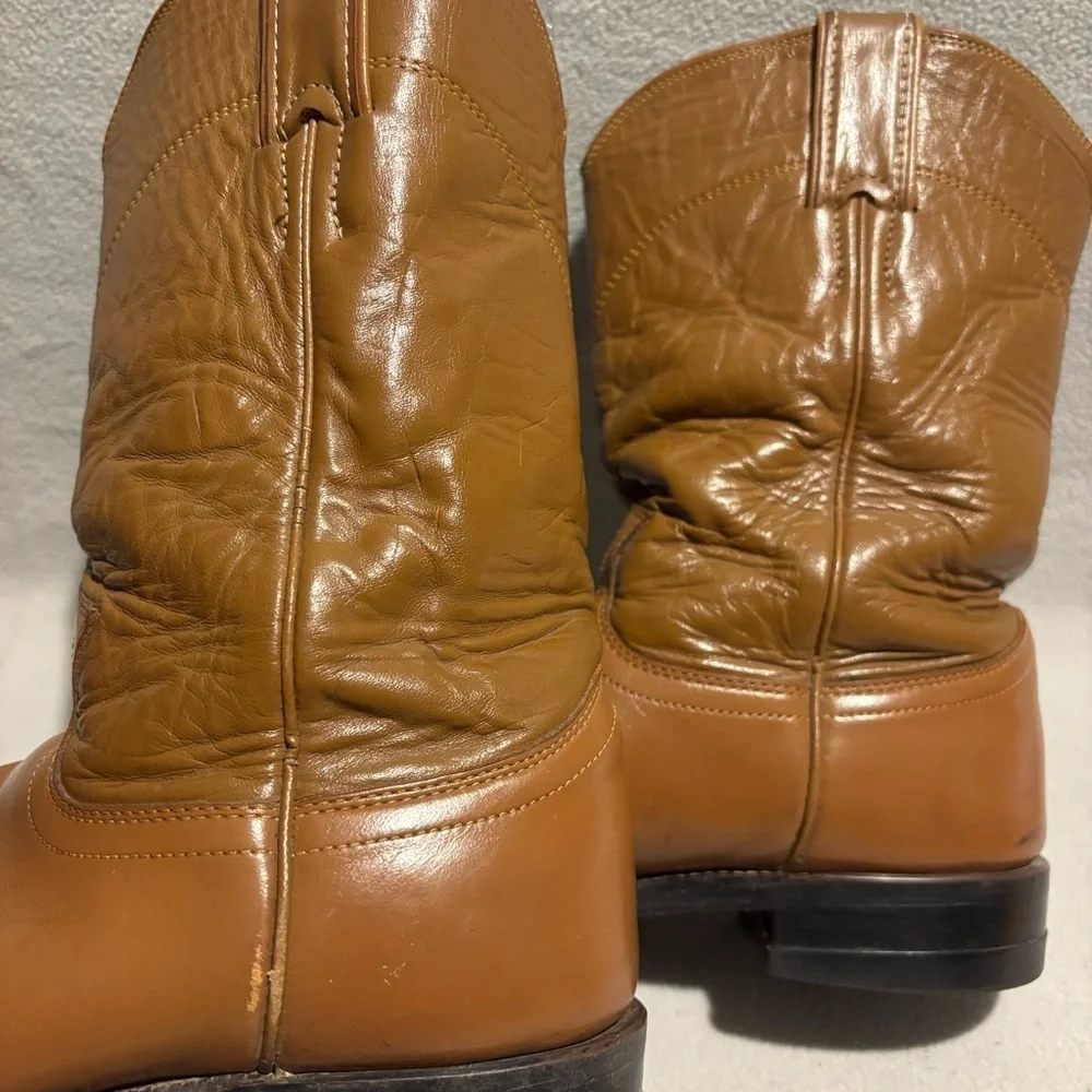 Justin Boots questions leave