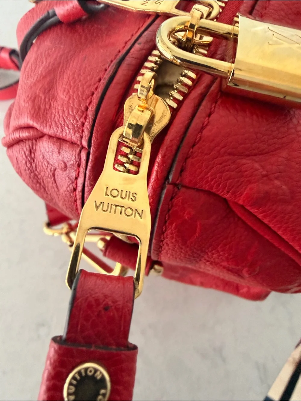 Louis Vuitton compact louis
