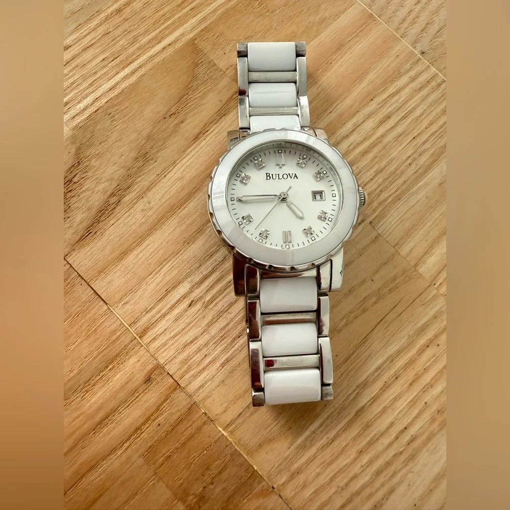 Bulova ladies silver tone white ceramic diamond watch NEW BATTERY