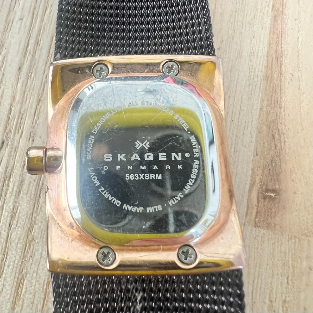 Skagen Denmark ladies metallic brown dress watch NEW BATTERY