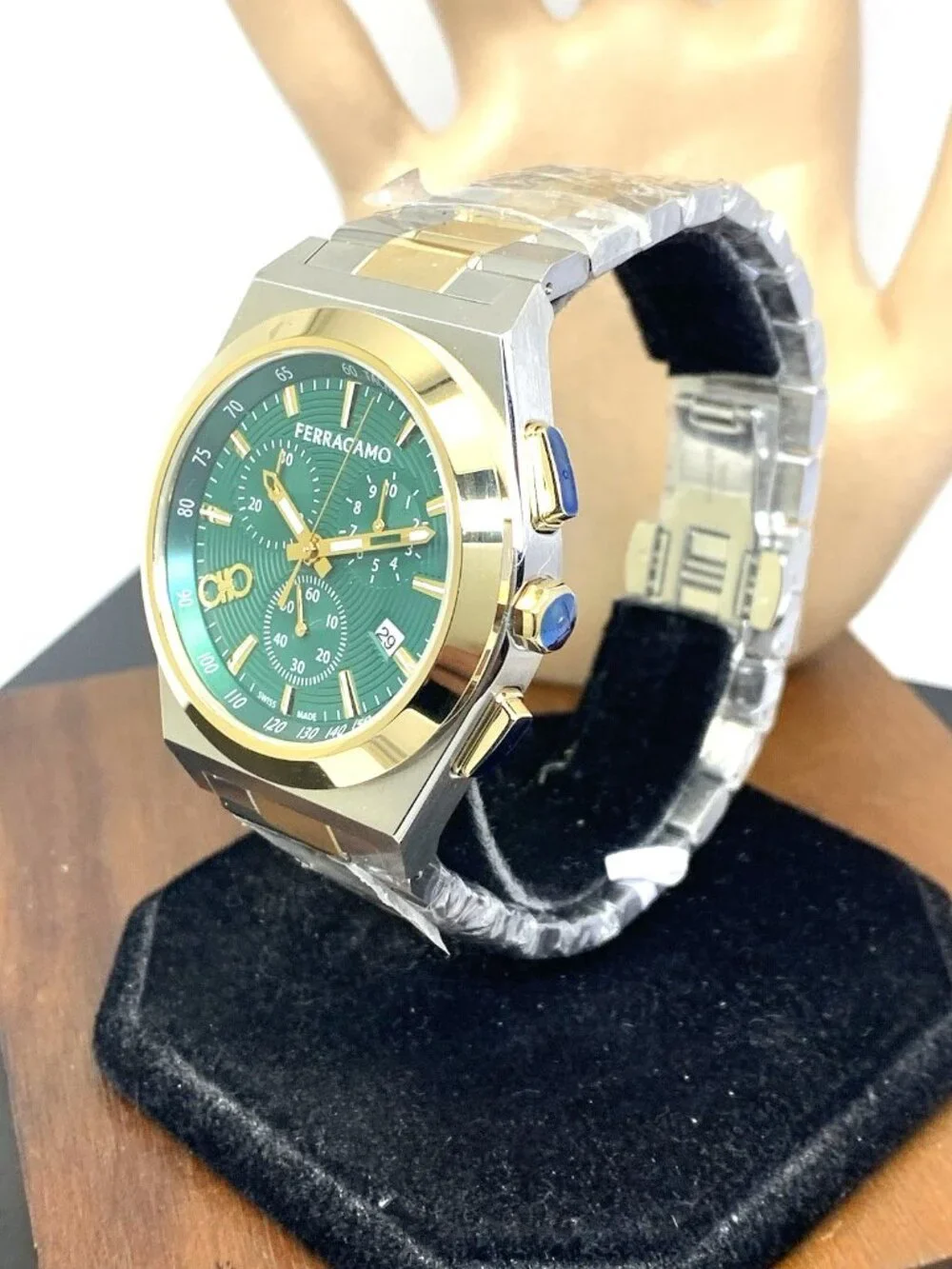 Salvatore Ferragamo salvatore ferragamo