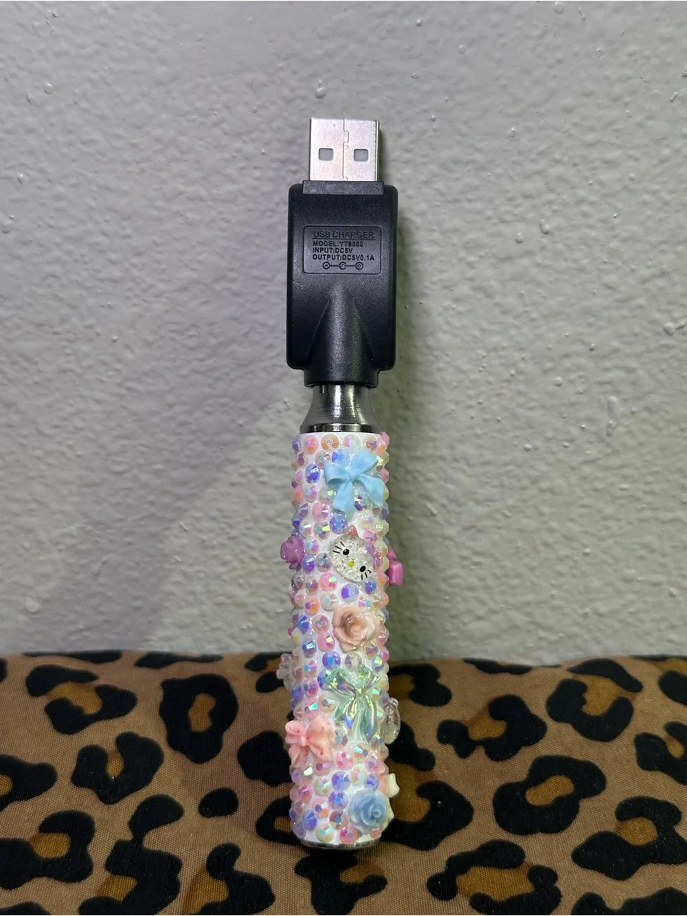 Pastel Kitty Garden — 650mAh battery pen charger