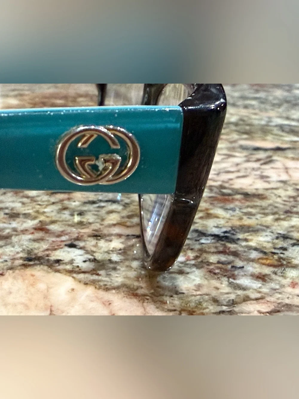 Gucci elegant eyeglasses
