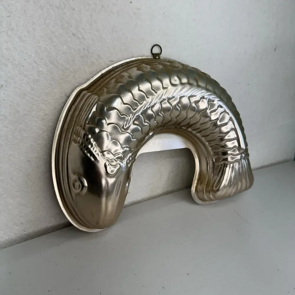 Mirro aluminum fish