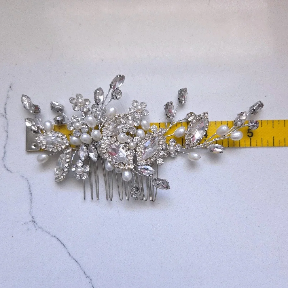 N/A elegant silver