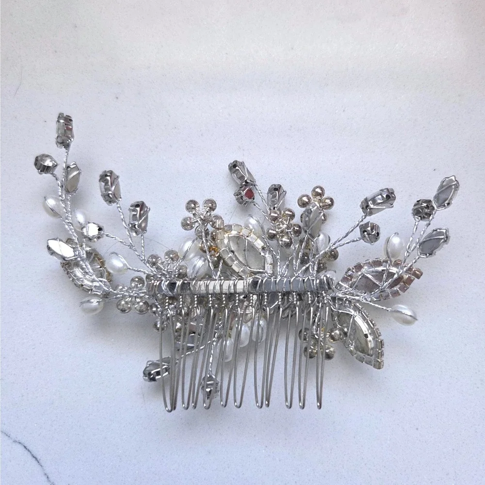 N/A elegant silver