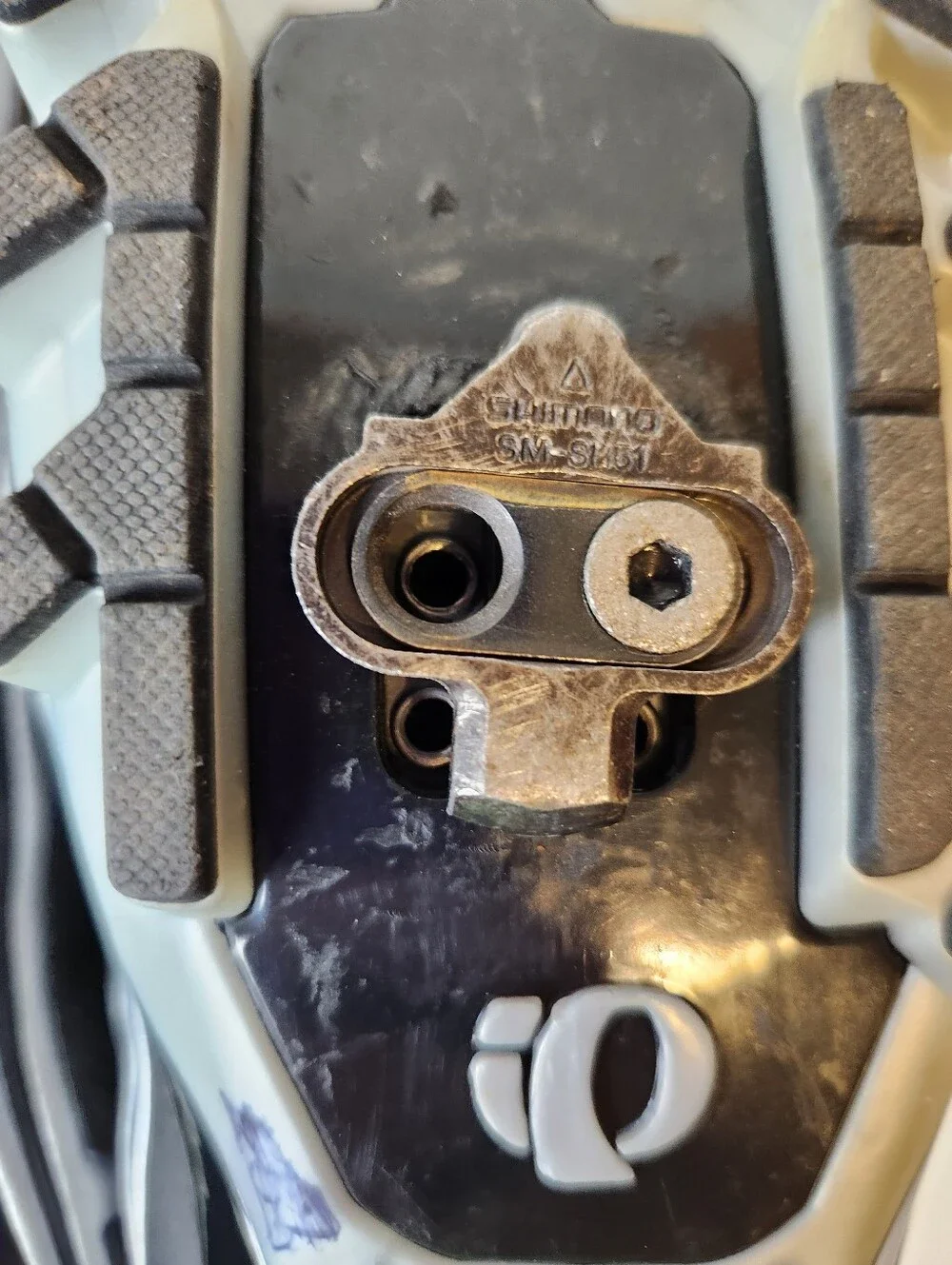 Pearl Izumi size shown
