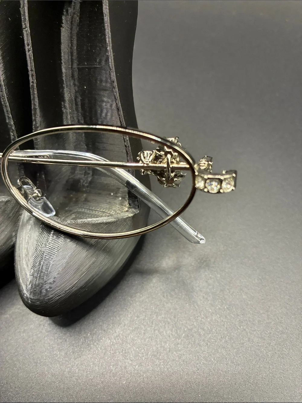 🔥 My rock Women’s Silver Oval Rhinestone Frame Reading Glasses