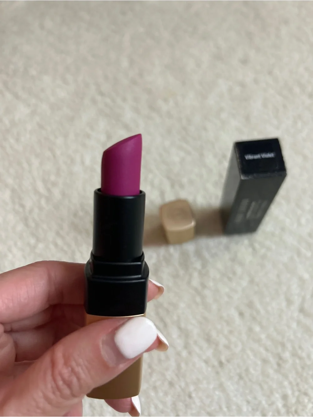 Bobbi Brown bold violet