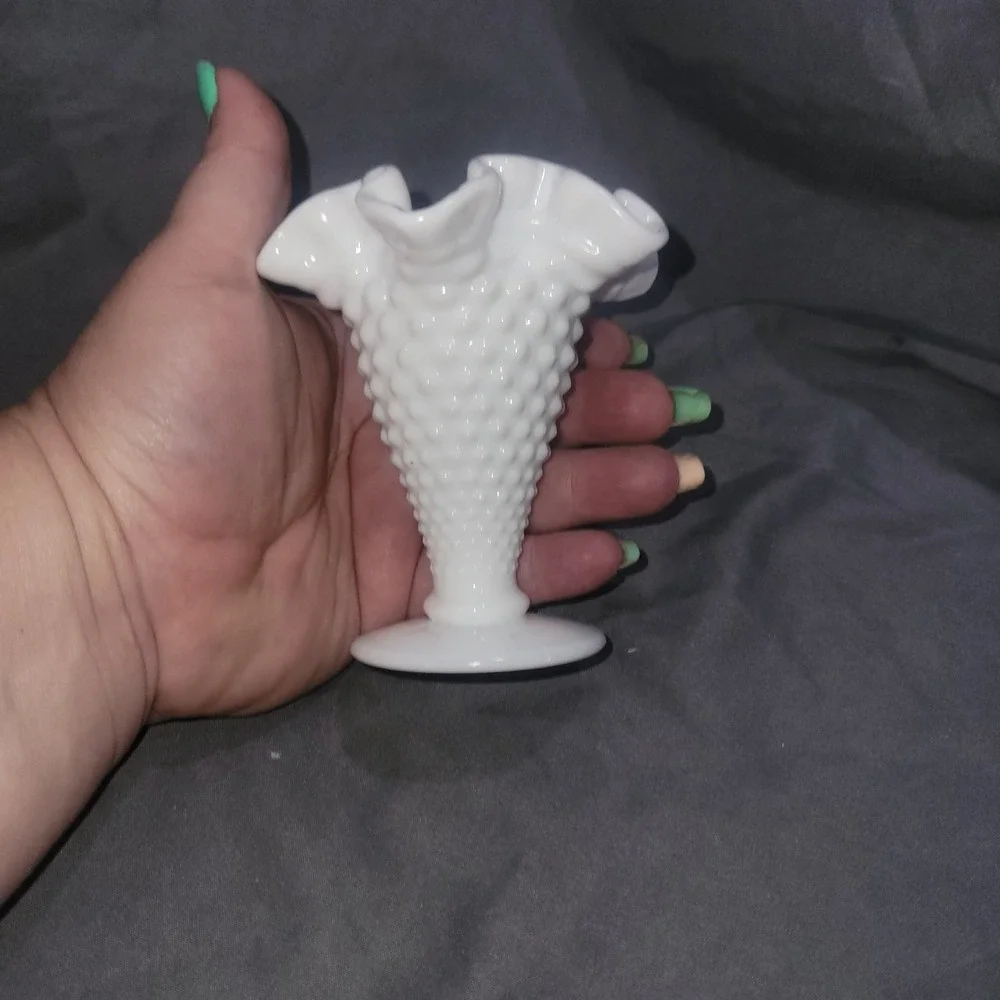 Fenton vintage milk