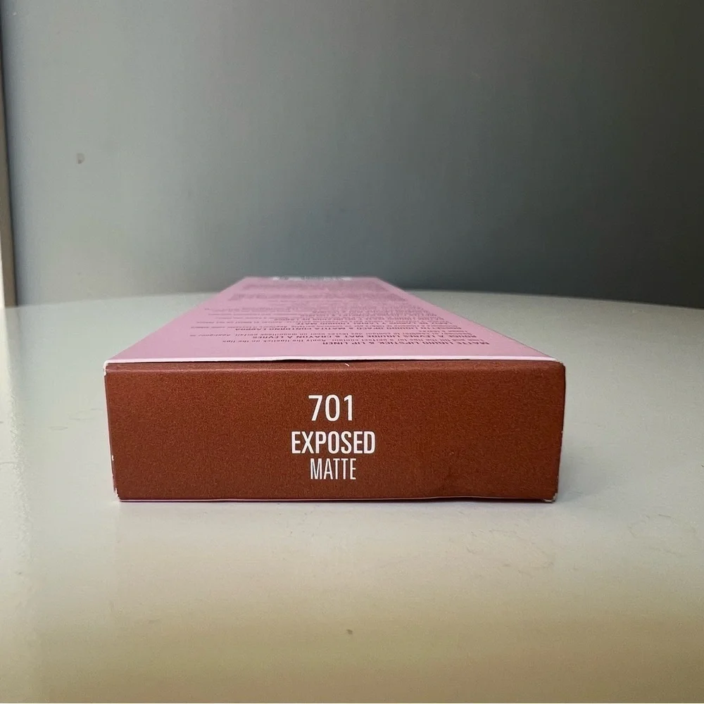 Kylie Cosmetics set includes