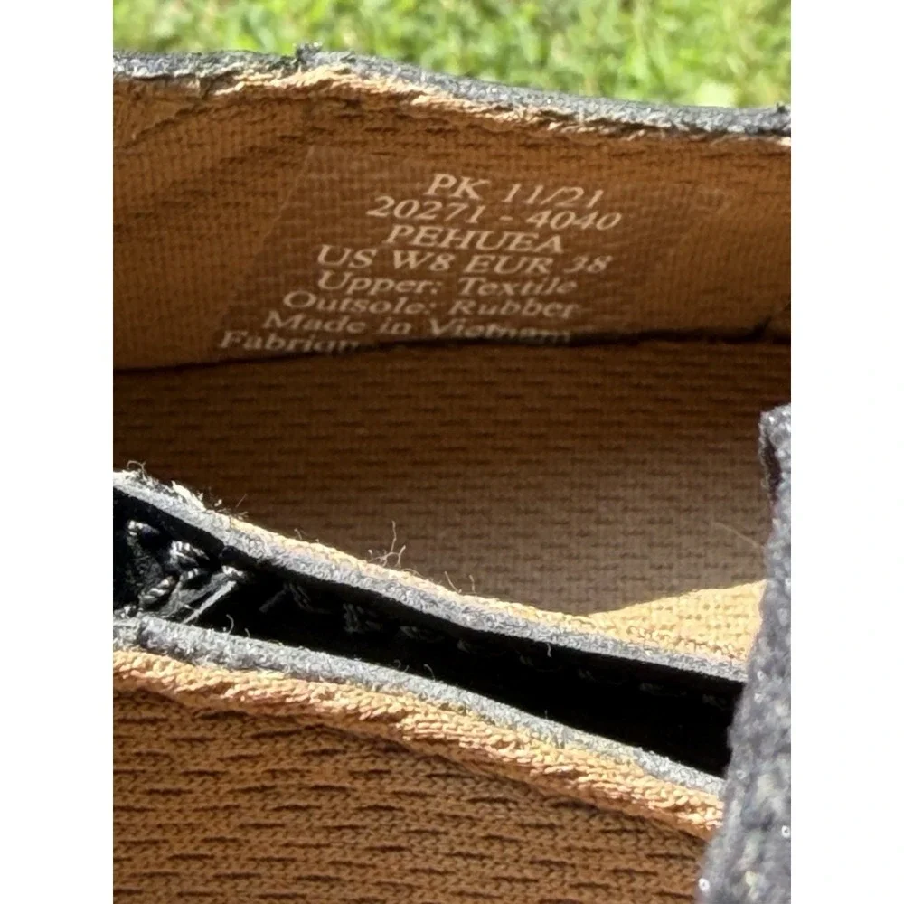 OluKai pehuea women