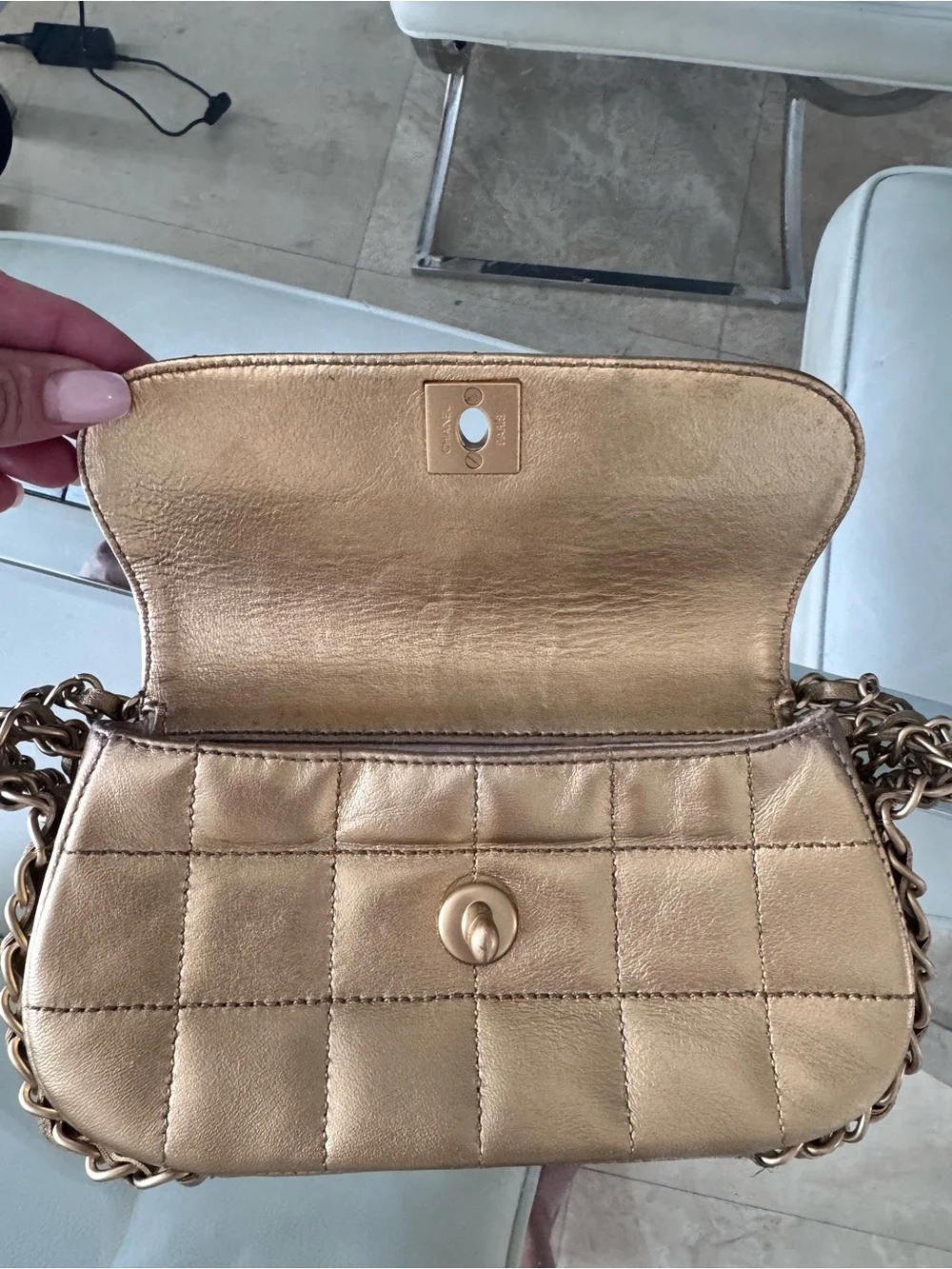 CHANEL classic flap