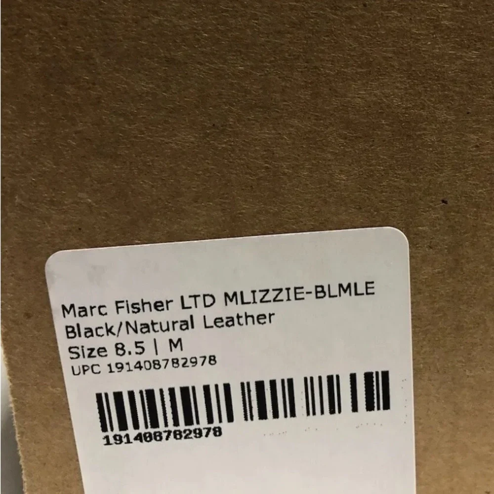 Marc Fisher eyelet broken