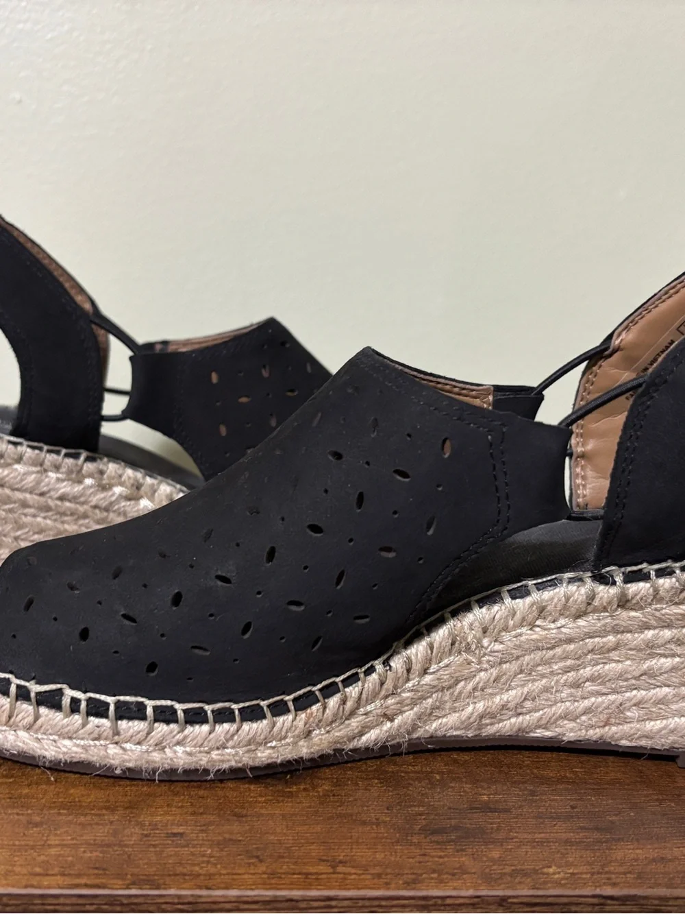 Clarks sleek black