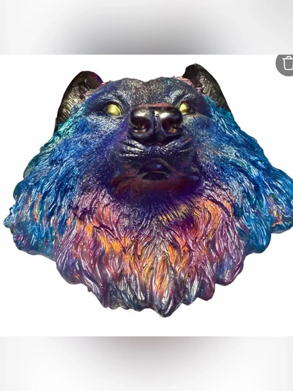 🐺Stunning poured resin wolf painted with chameleon powders & holographic film.