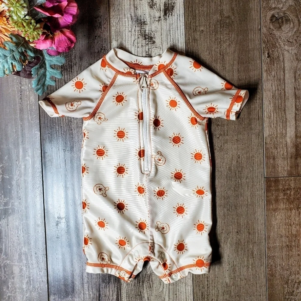 Disney Winnie the Pooh Baby Boys Infant Rash Guard Swimsuit Size 3/6 Months EUC