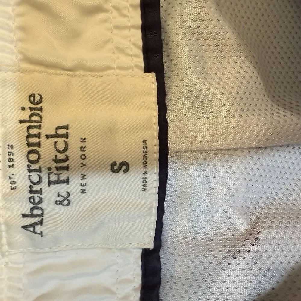 Abercrombie & Fitch home •	due provided