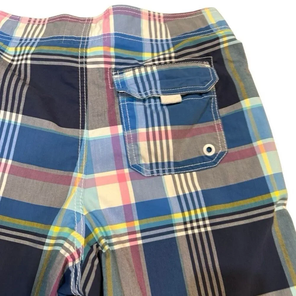 Abercrombie & Fitch photos tag may