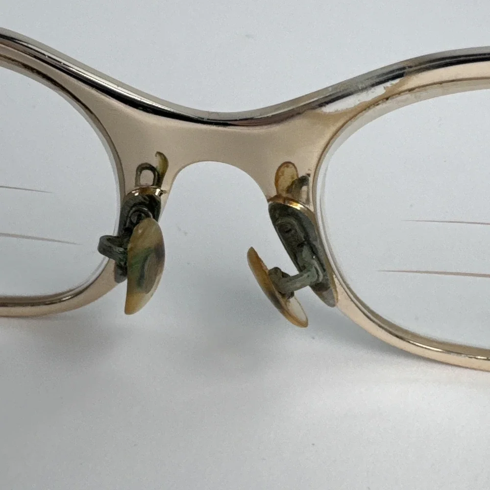 Tura Inc Filigree Gold-Tone‎ Women's Eyeglasses US Pat 631706 Cat-Eye Vintage