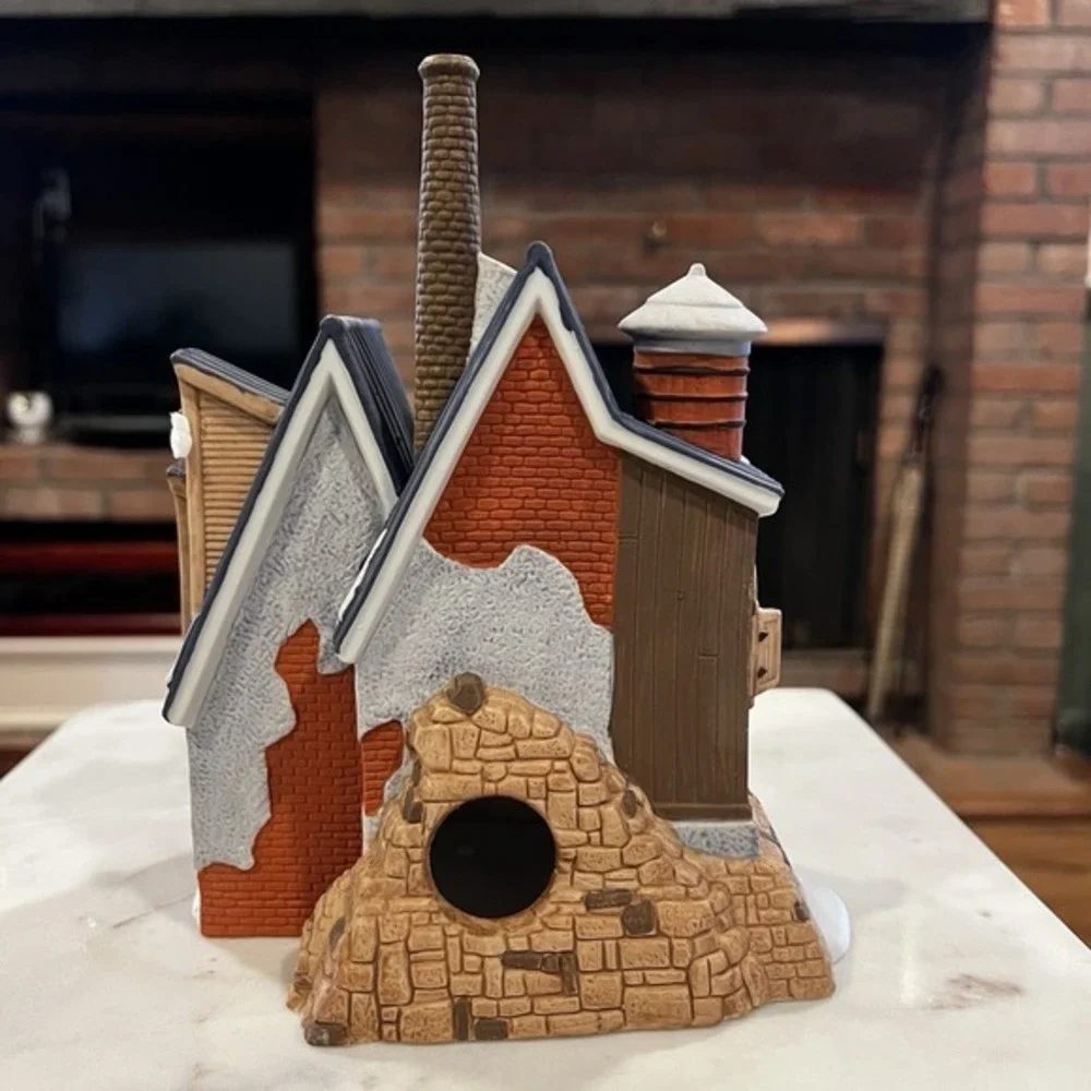 Dept 56 New England Village Series Yankee Jud Bell Casting Box &‎ Light