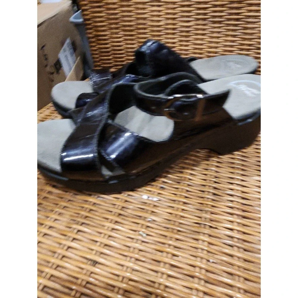 Dansko Black‎ Patent Leather Wedge Sandals Womens size 9 Buckle Platform Shoes