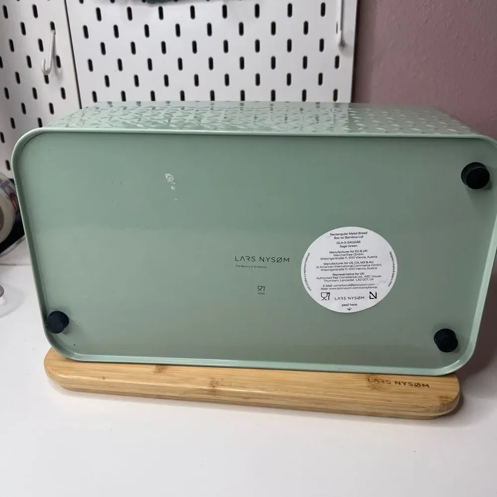 LARS NYSOM Bread Box I Metal Box with linen bag for long lasting freshness