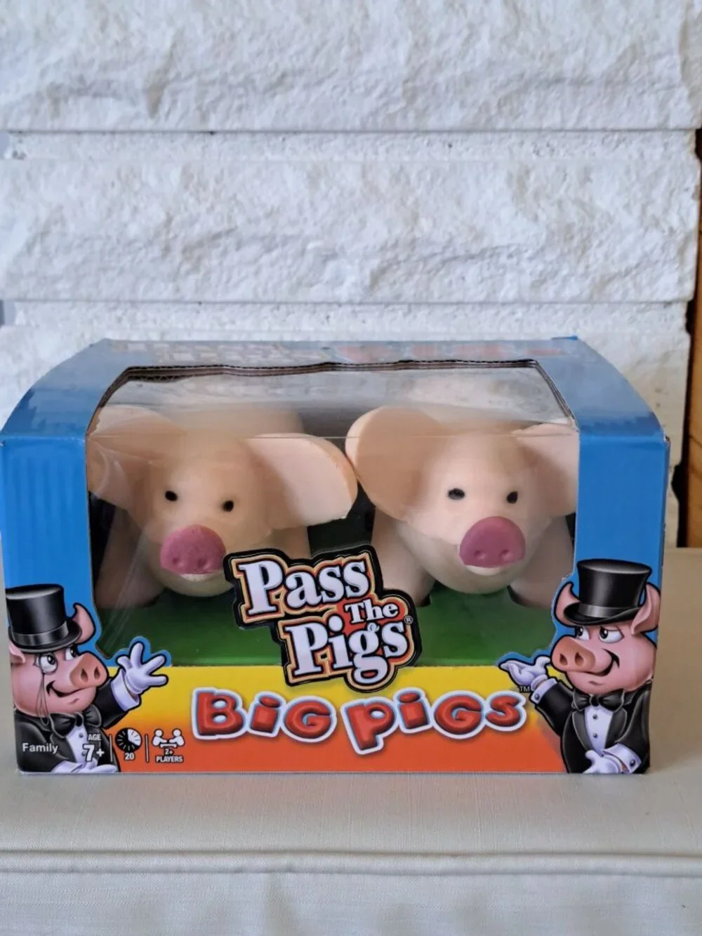Mew Pass The Pigs Giant Foam Pig Dice Game For Ages 7+ Winning Moves Games USA