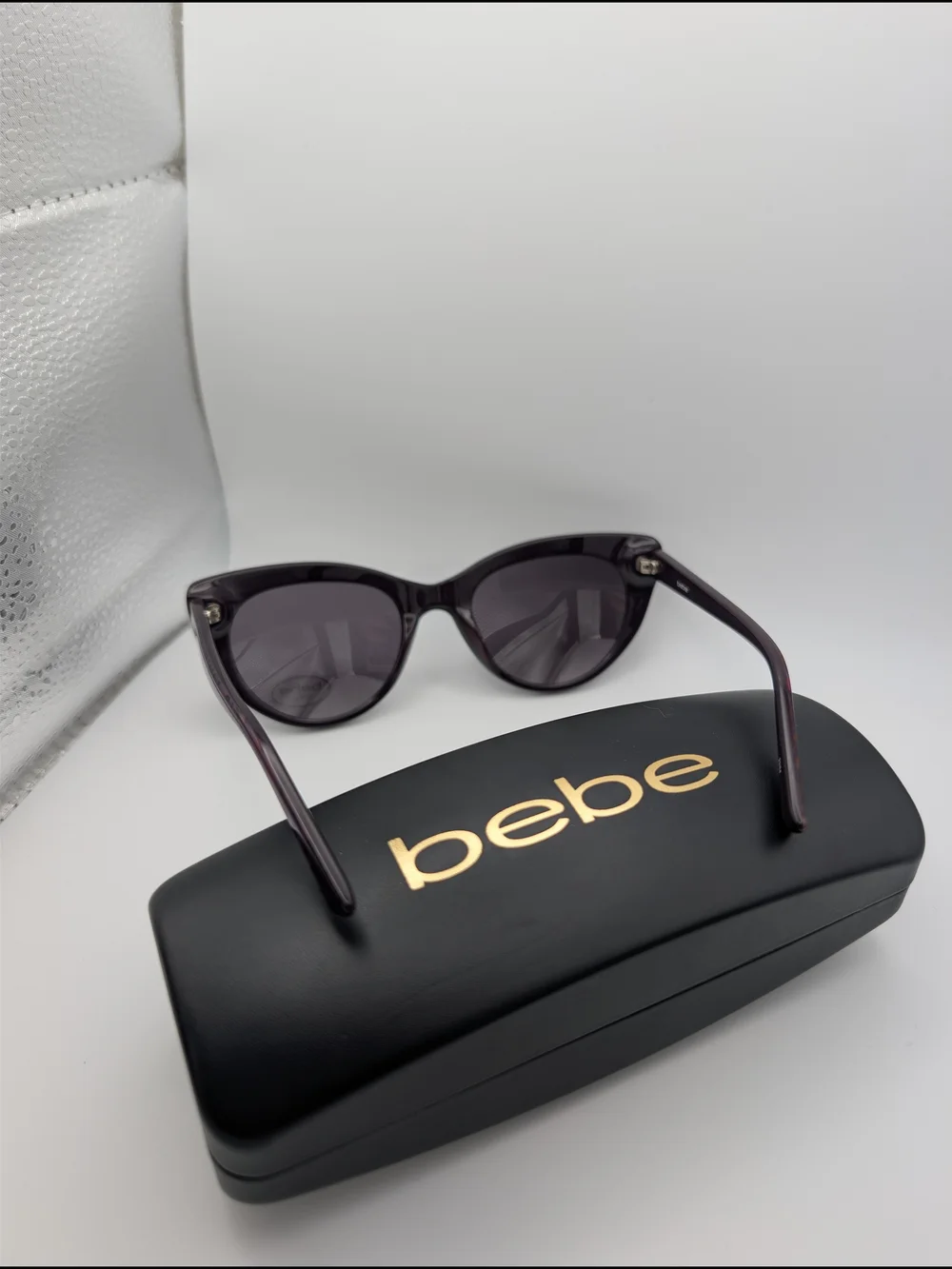 bebe along tint