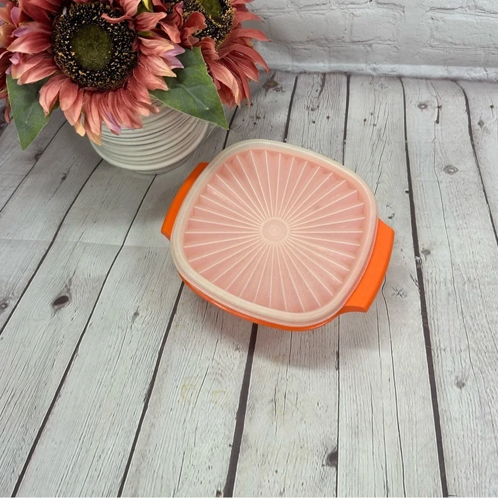 Tupperware good preowned
