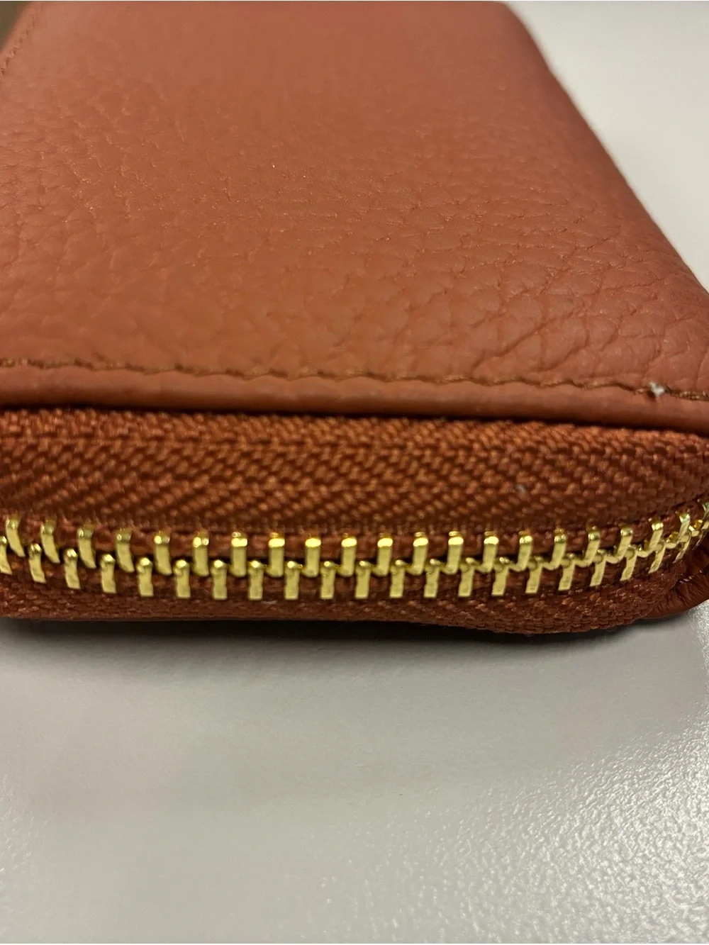 N/A compact brown