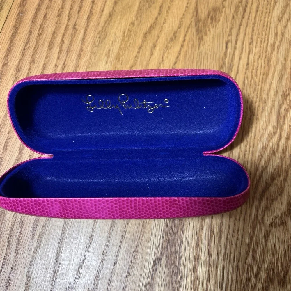 Lilly Pulitzer clamshell hot glasses