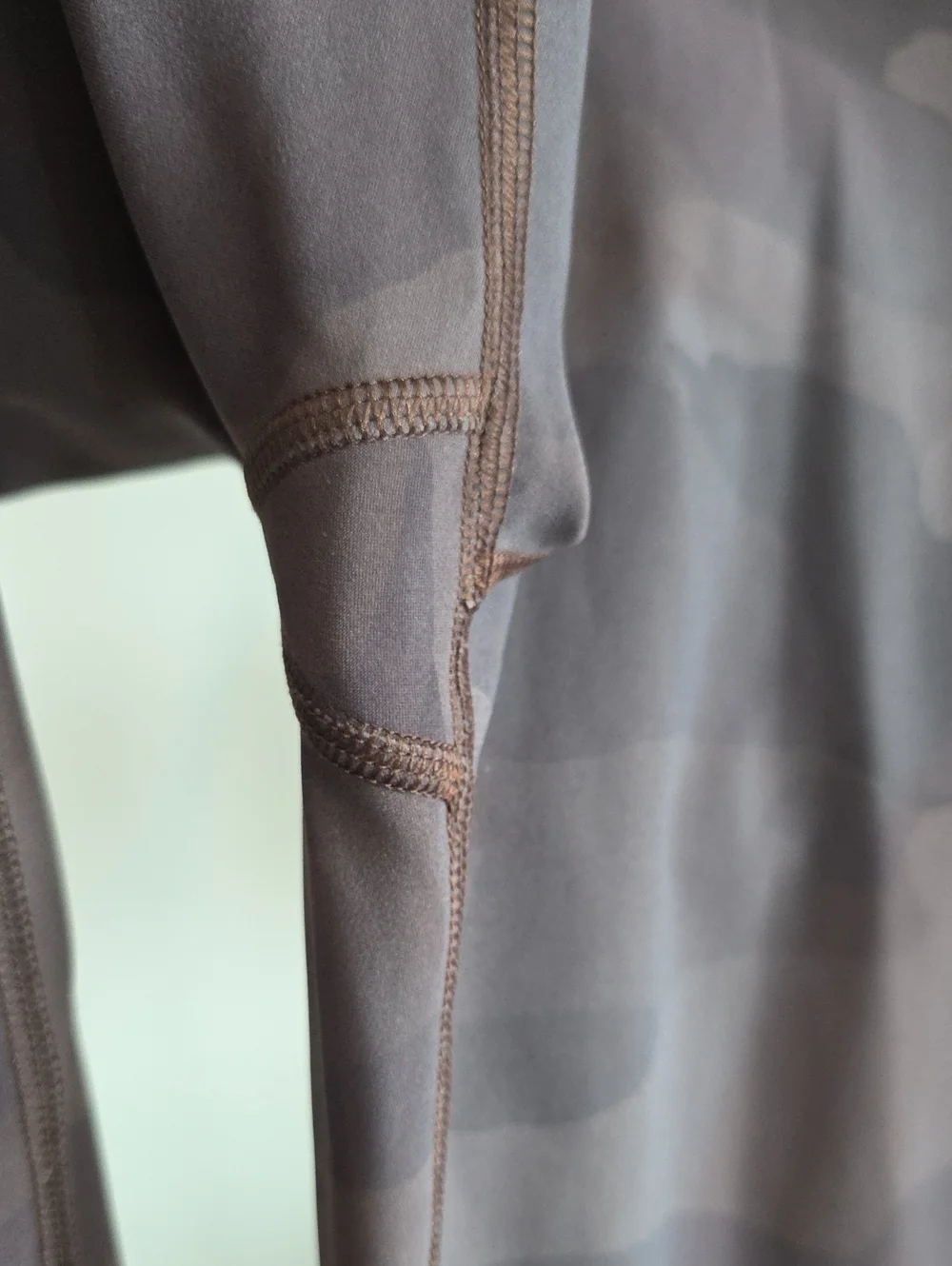 ALO Yoga Camo Leggings