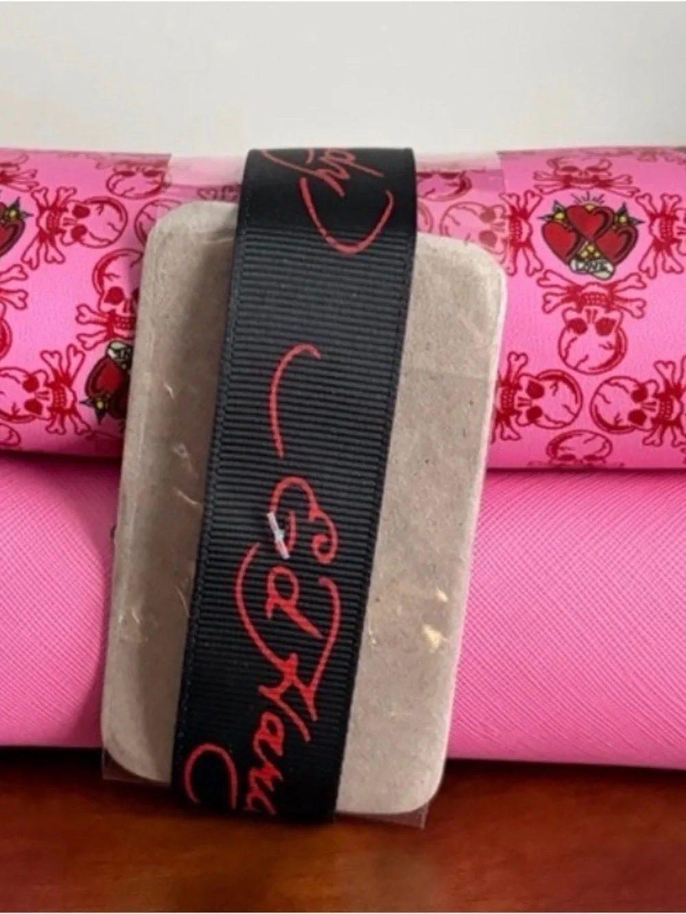 Ed Hardy 2 Piece Love Kills Bag Set - GIFT SET!