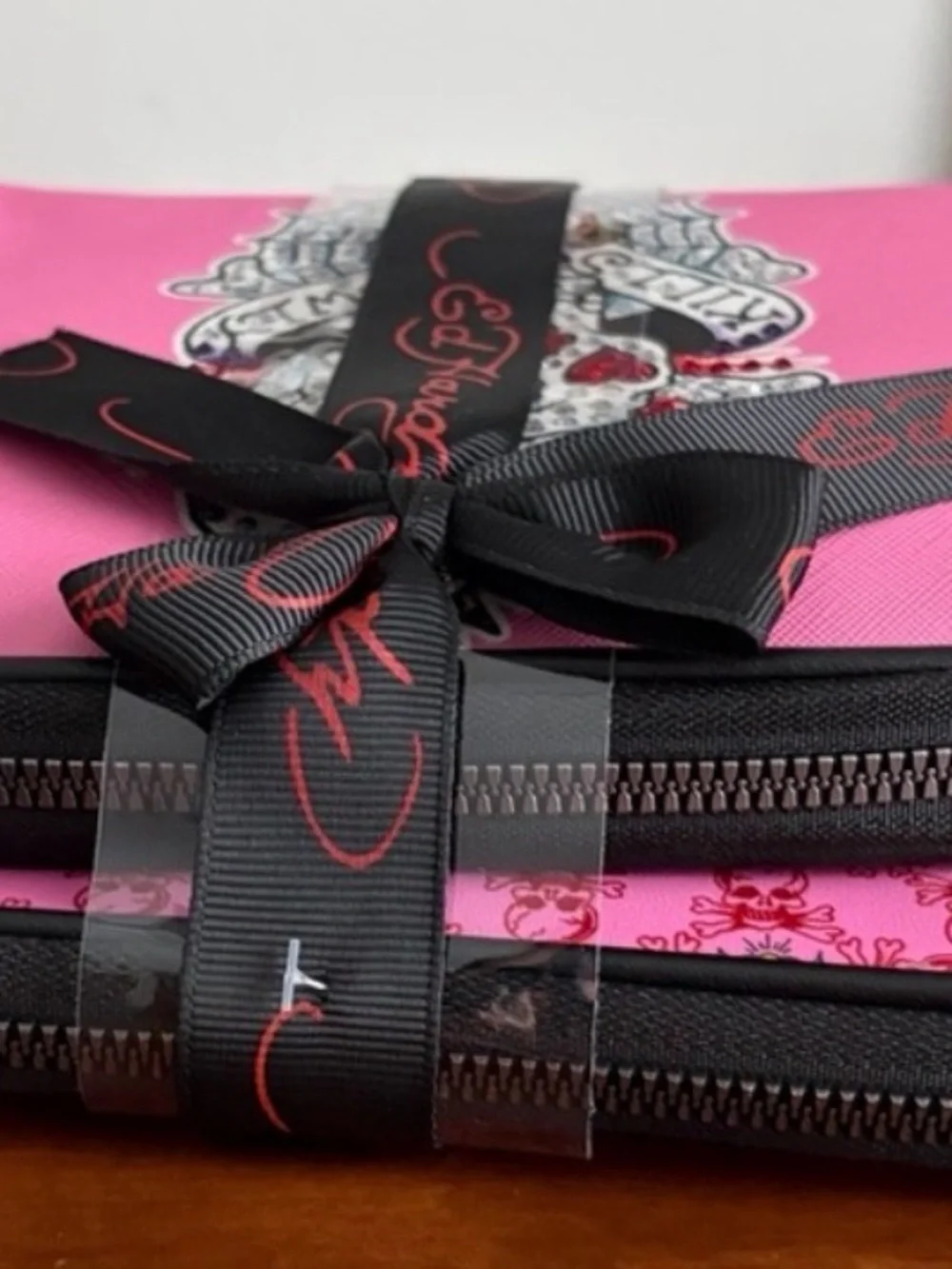 Ed Hardy 2 Piece Love Kills Bag Set - GIFT SET!