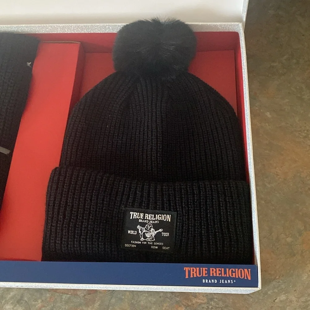 True Religion Black Knit Beanie and Scarf Set NIB