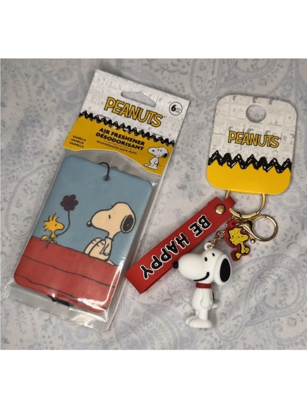 Peanuts snoopy keyring