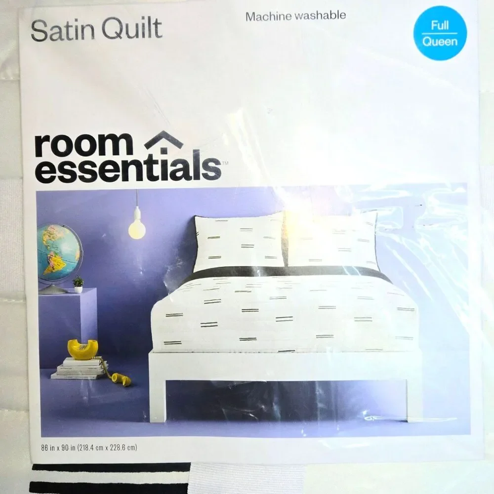 Room Essentials quilt full