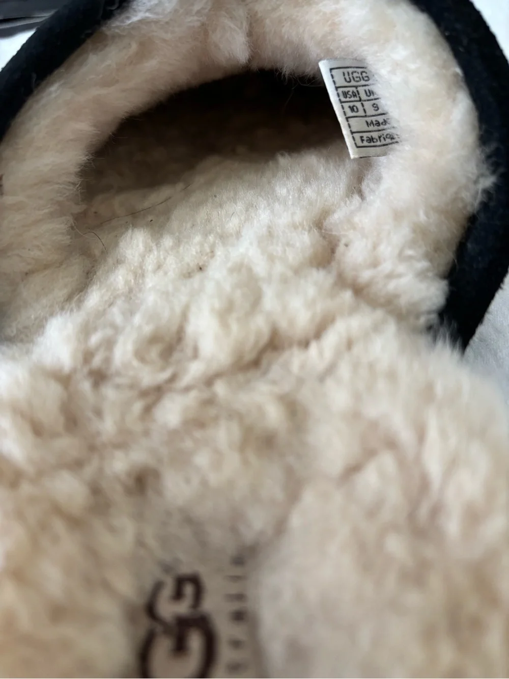 UGG classic slip