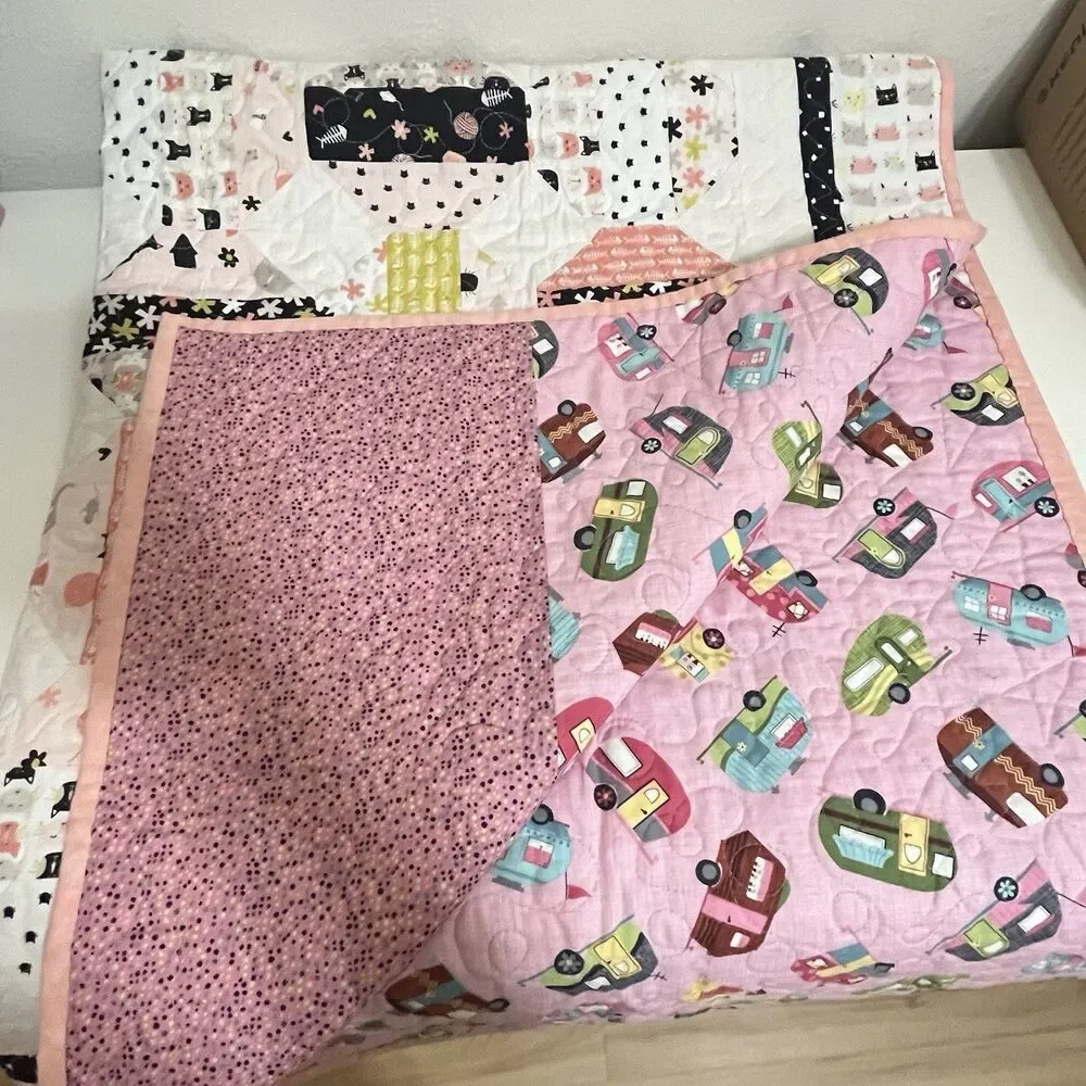 Handmade cats camper