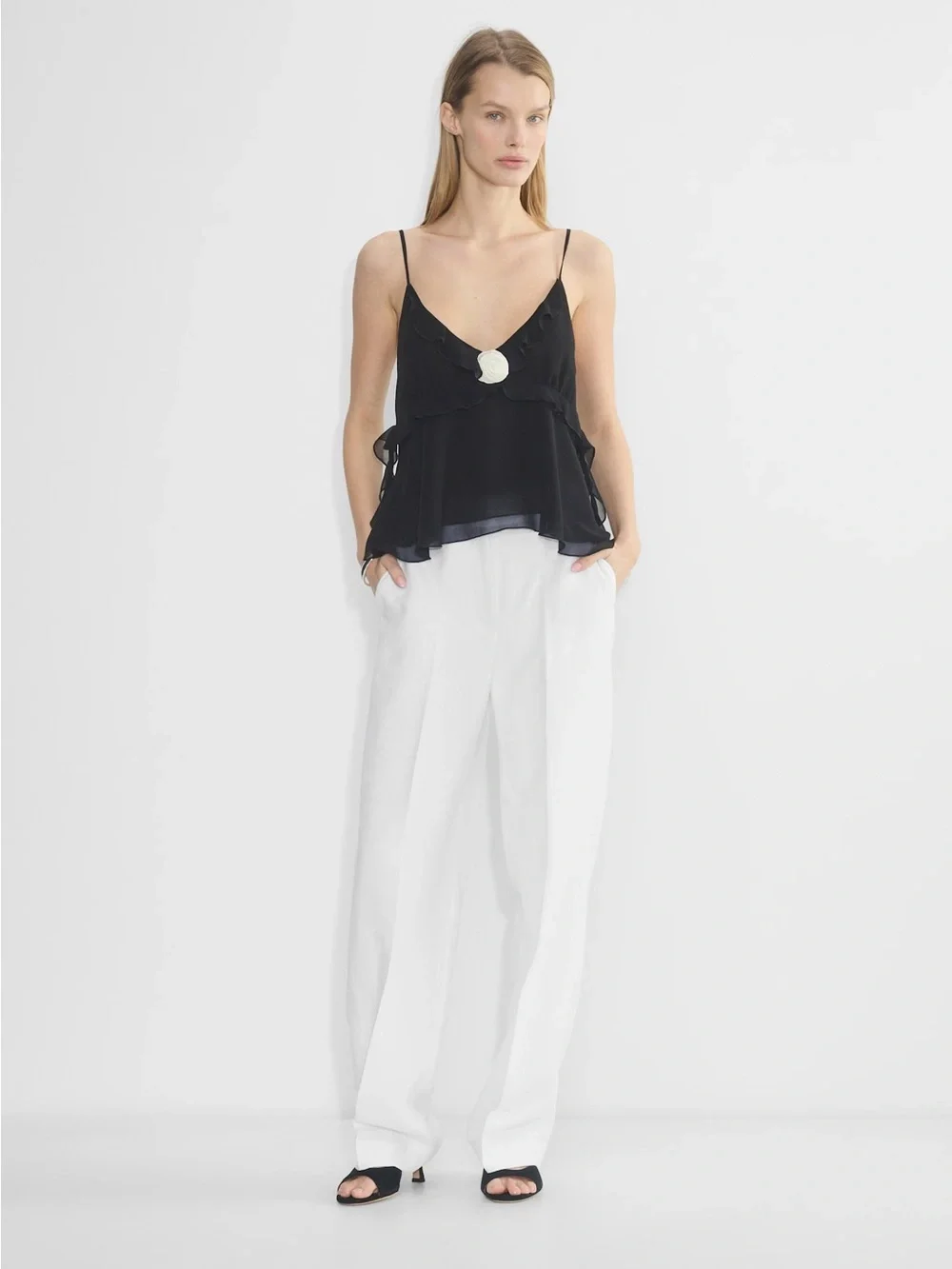 Aritzia limitless pant white linen