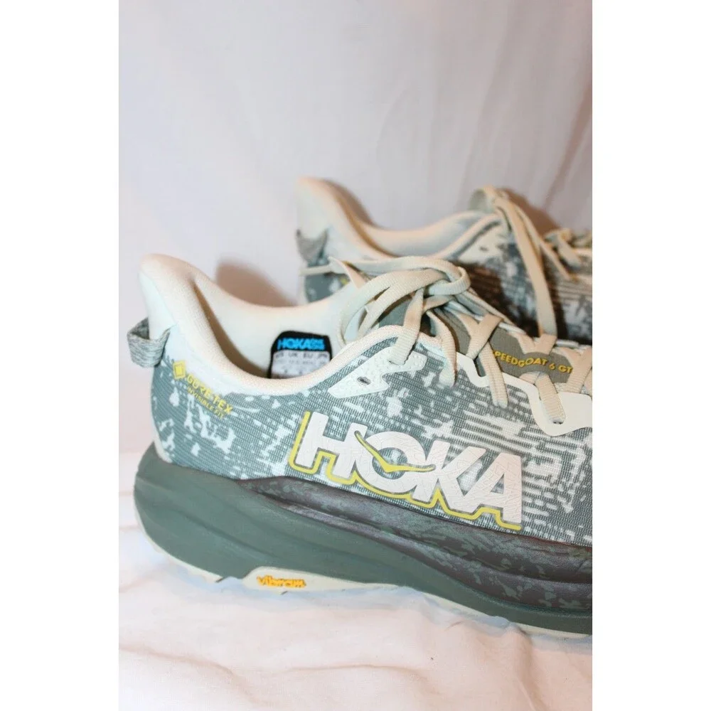Hoka One One grab everyone